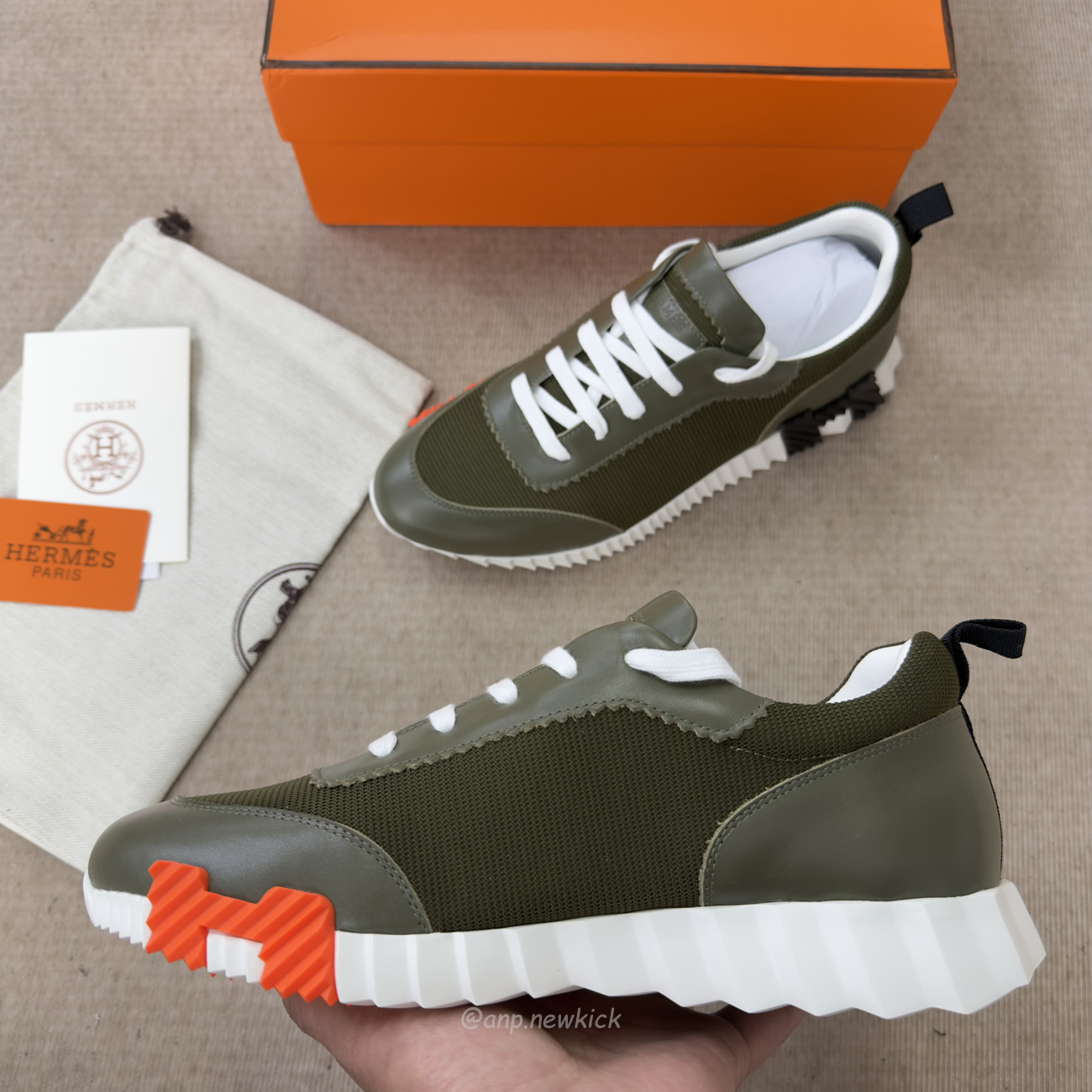 Hermes Bouncing Sneaker Matcha Blanc (2) - www.newkick.vip